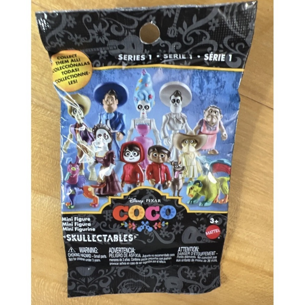 One‎ (1) Disney / Pixar Coco Skullectables Series 1 Mystery Pack - Unopened
